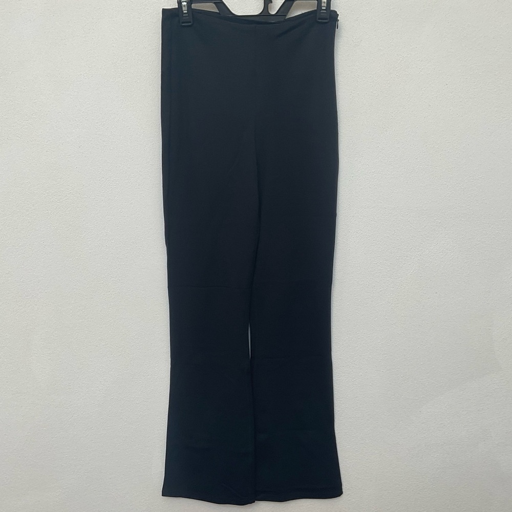 Fabletics Black Flare Leg Pull On Athletic Pants Size Small Athleisure Comfy